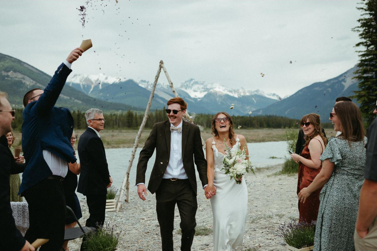 Golden BC Wedding Photographer Jena LaRoy