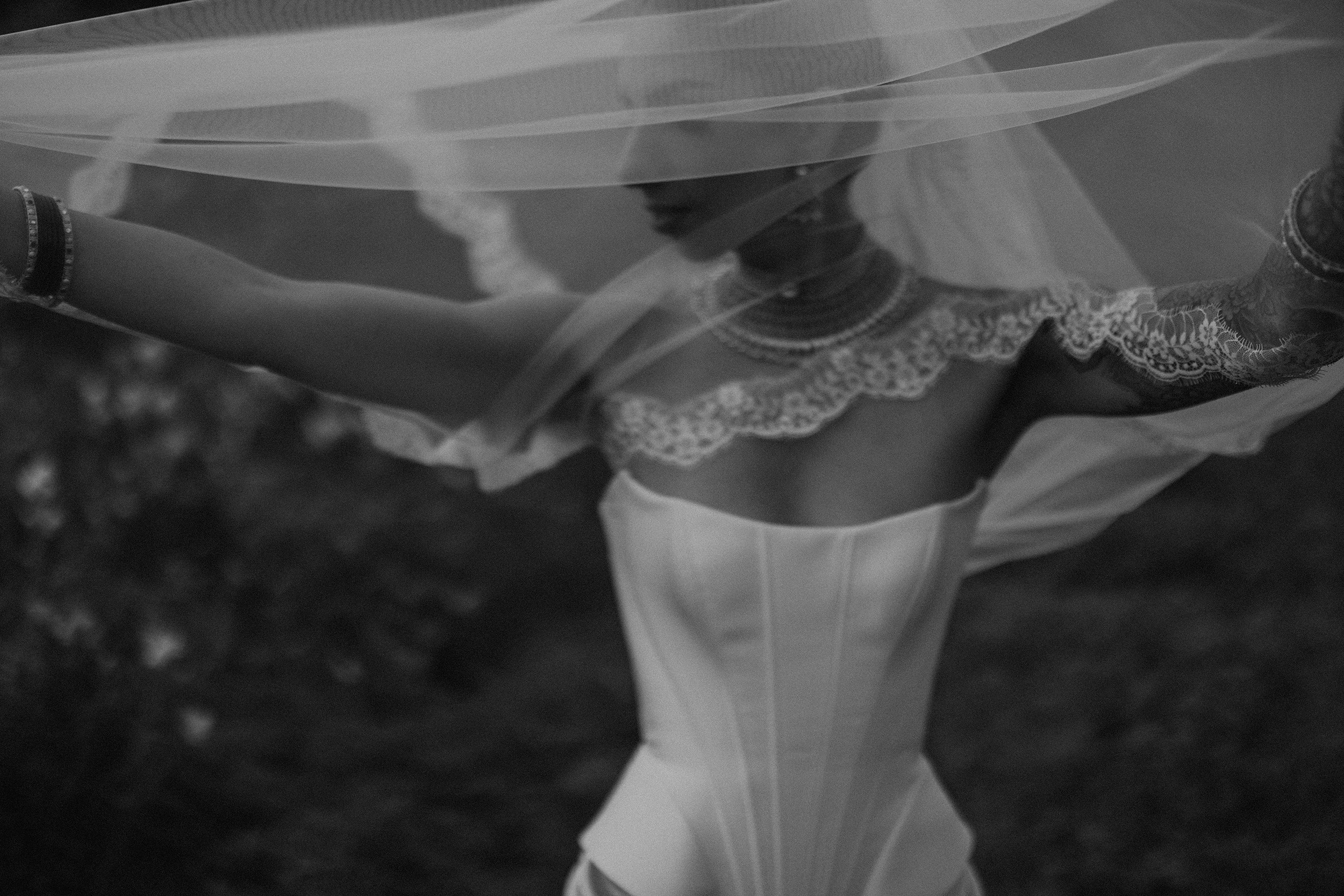 Directing Without Posing: How to Get Natural-Looking Photos of Real People