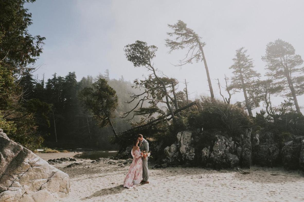 Tofino Wedding Photographer Jen McLeod