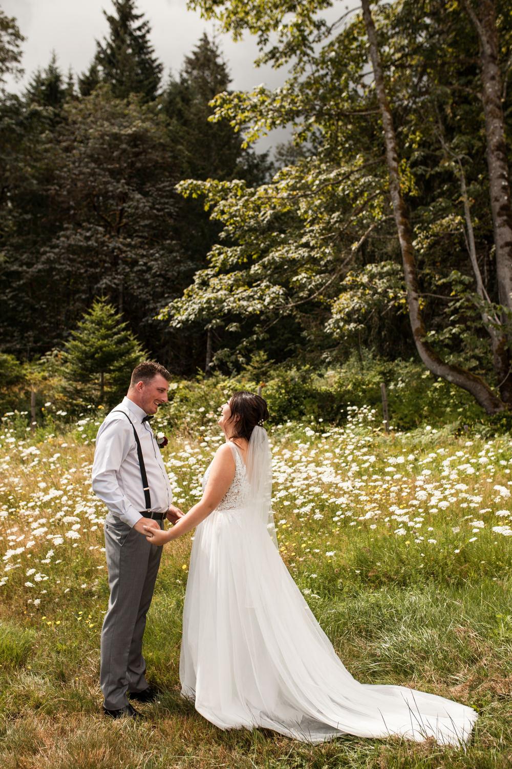 Two Eagles Lodge Wedding Venue Union Bay, British Columbia