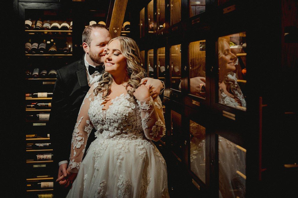 Manitoba Club Wedding, Black & Gold Photography