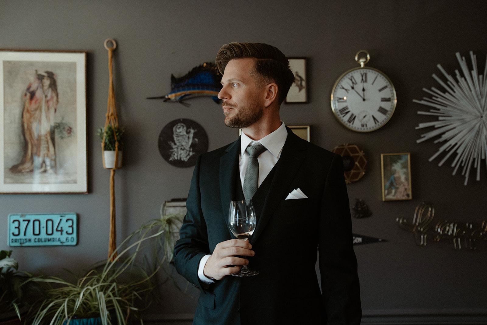 Amanda & Andrew at Linden Gardens, Kaleden BC - Kayla Bowie Creative