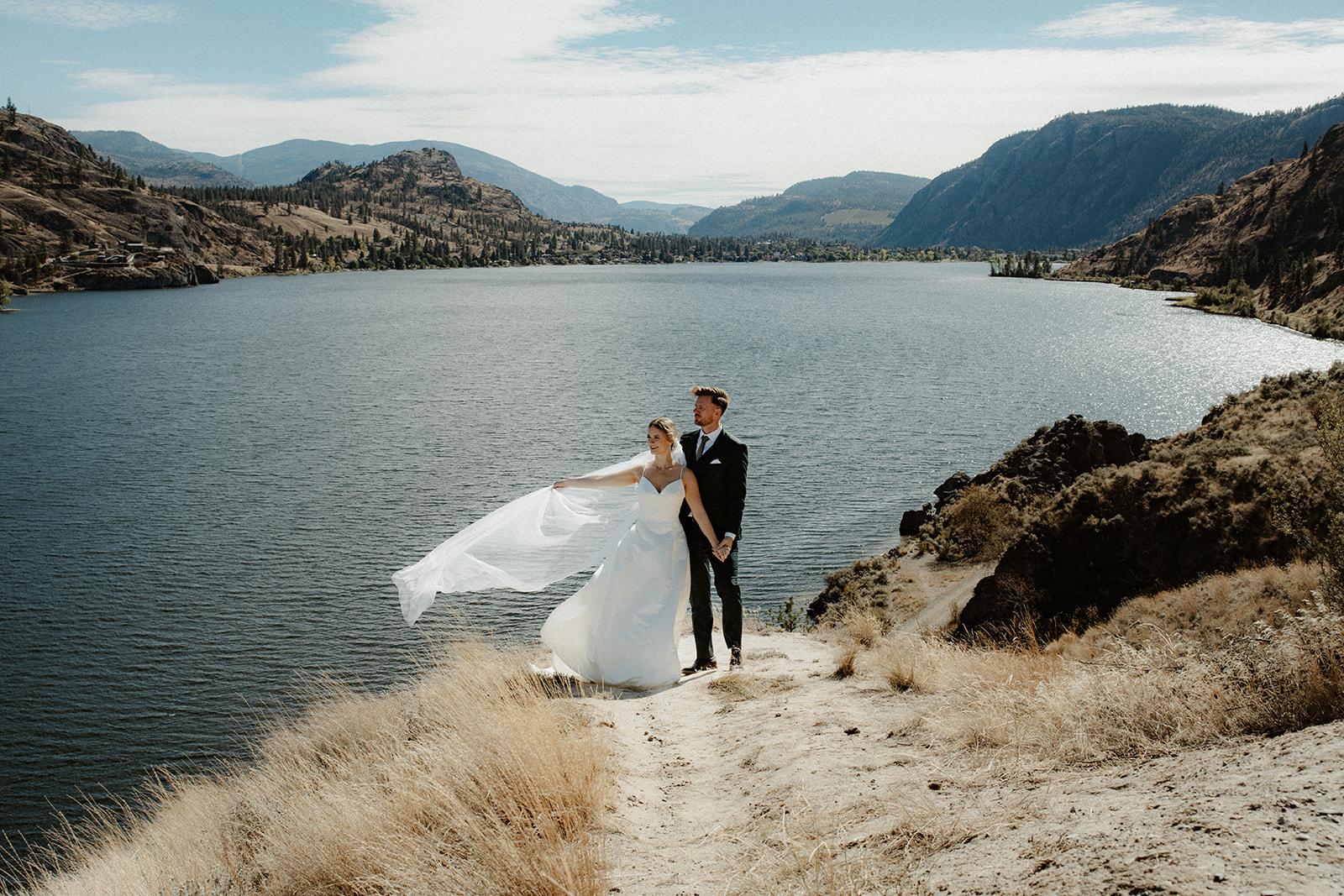Amanda & Andrew at Linden Gardens, Kaleden BC - Kayla Bowie Creative