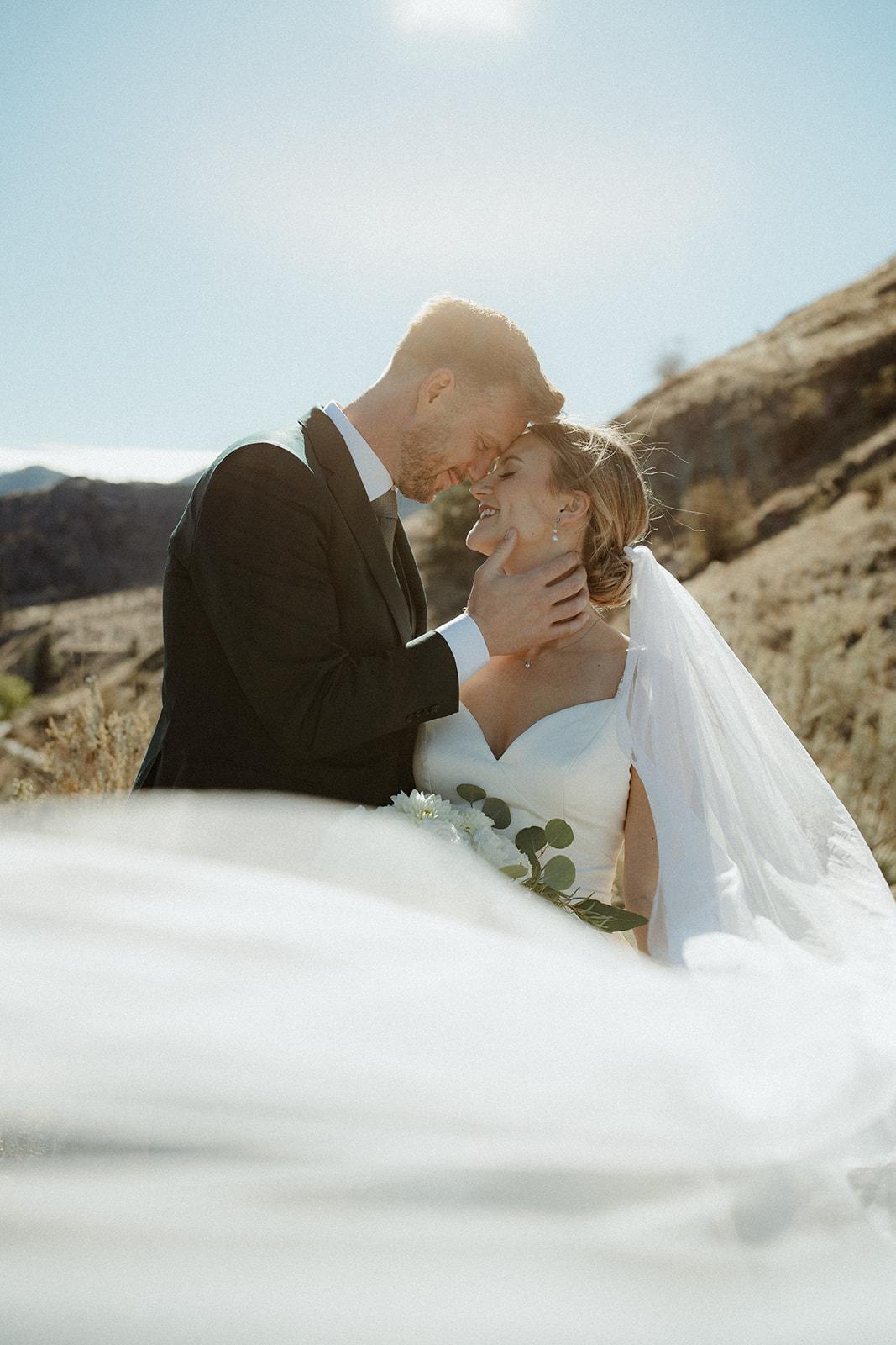 Amanda & Andrew at Linden Gardens, Kaleden BC - Kayla Bowie Creative