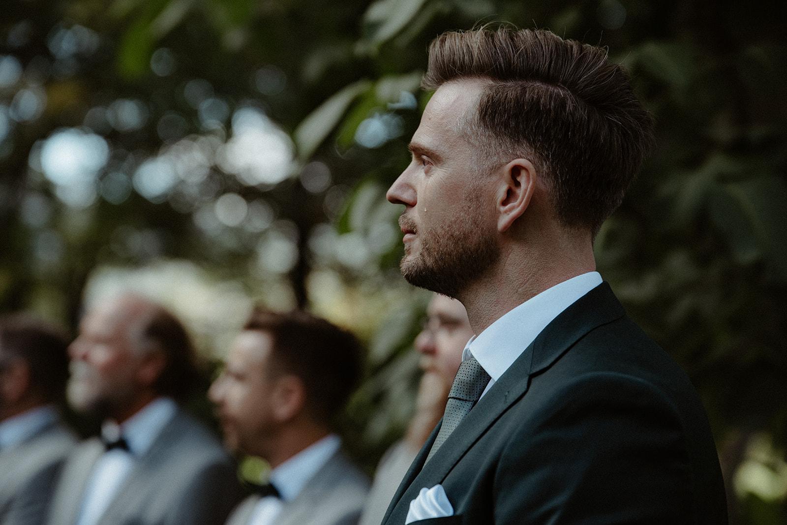 Amanda & Andrew at Linden Gardens, Kaleden BC - Kayla Bowie Creative