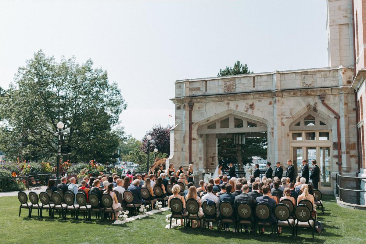 Victoria, British Columbia Wedding Photographer Robyn Paige