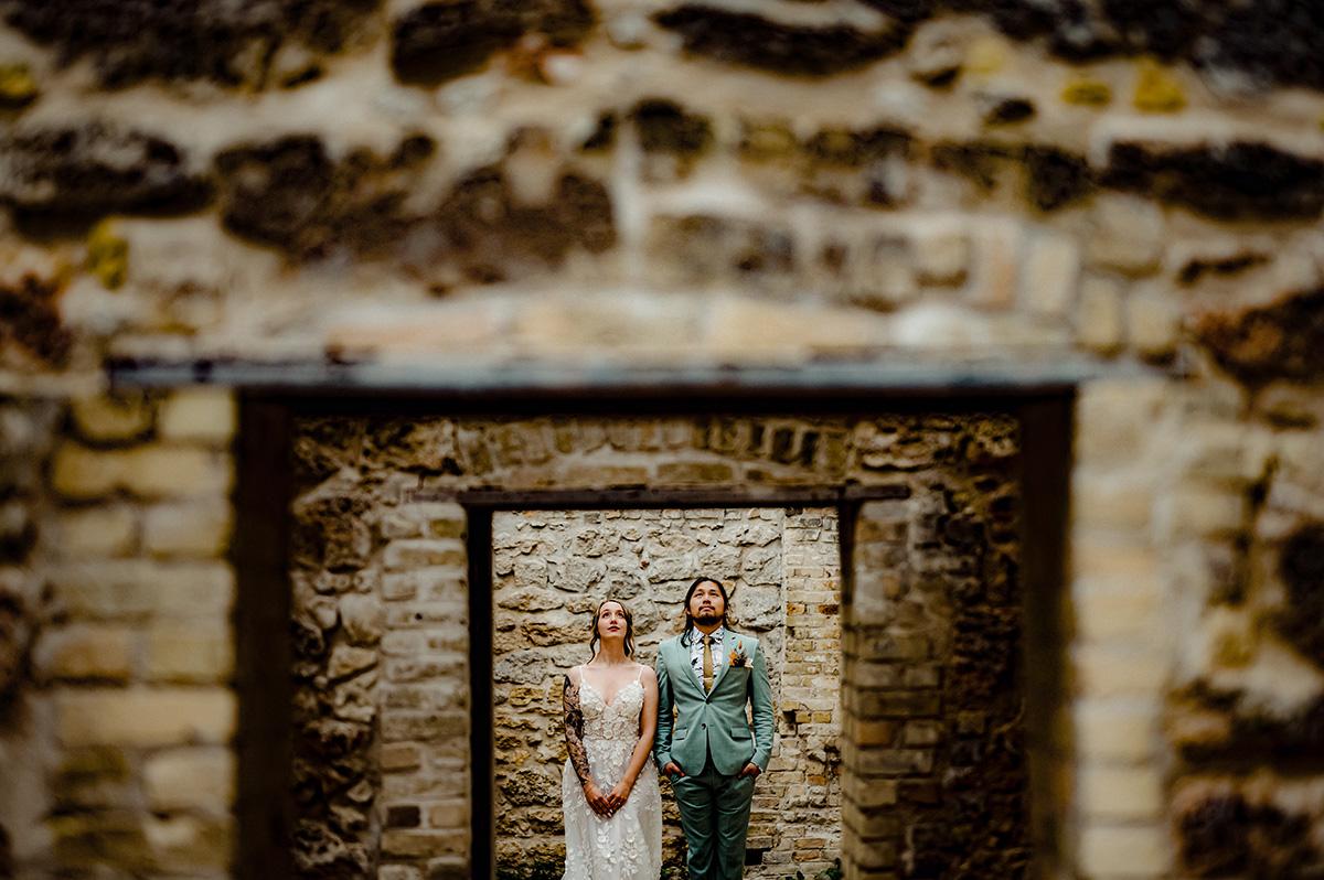 creative wedding portrait, st norbert trappist monk ruins
