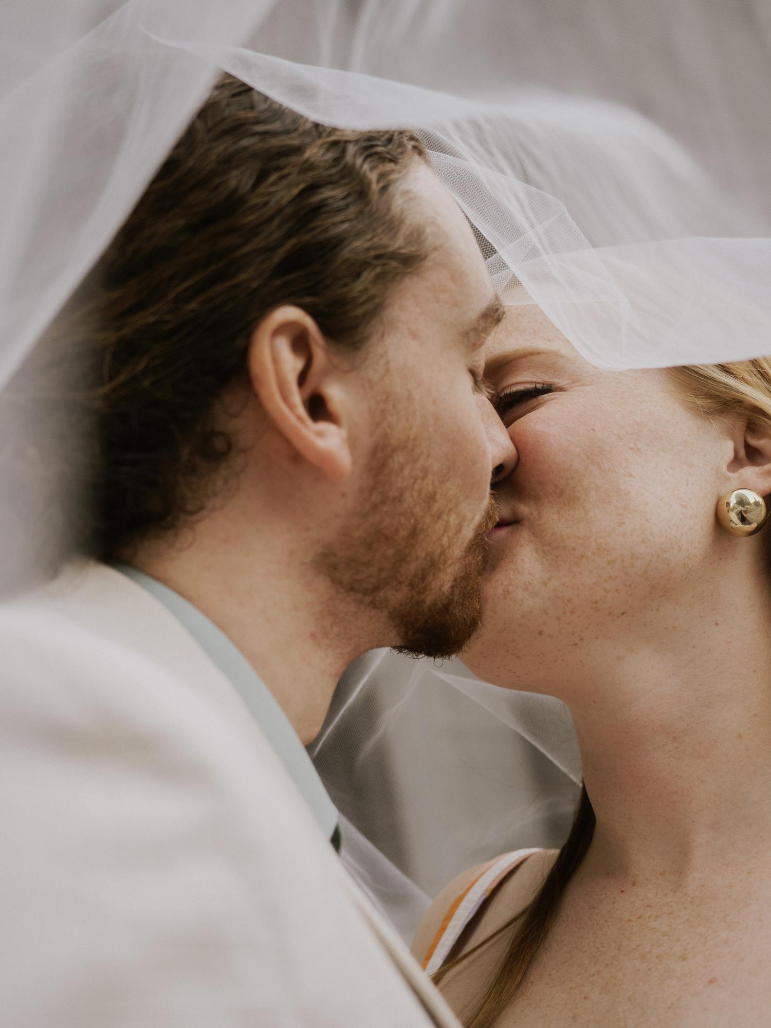 Wedding photography by Muriel Oelschlaeger of Muriel Oe Photo