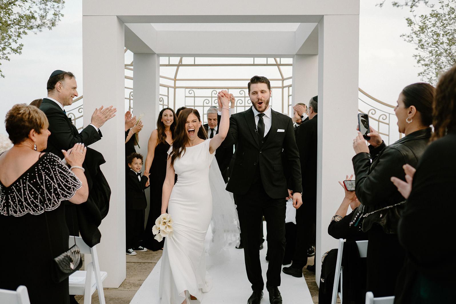 Wedding photography by Monika Grzelak of Everglow Photography
