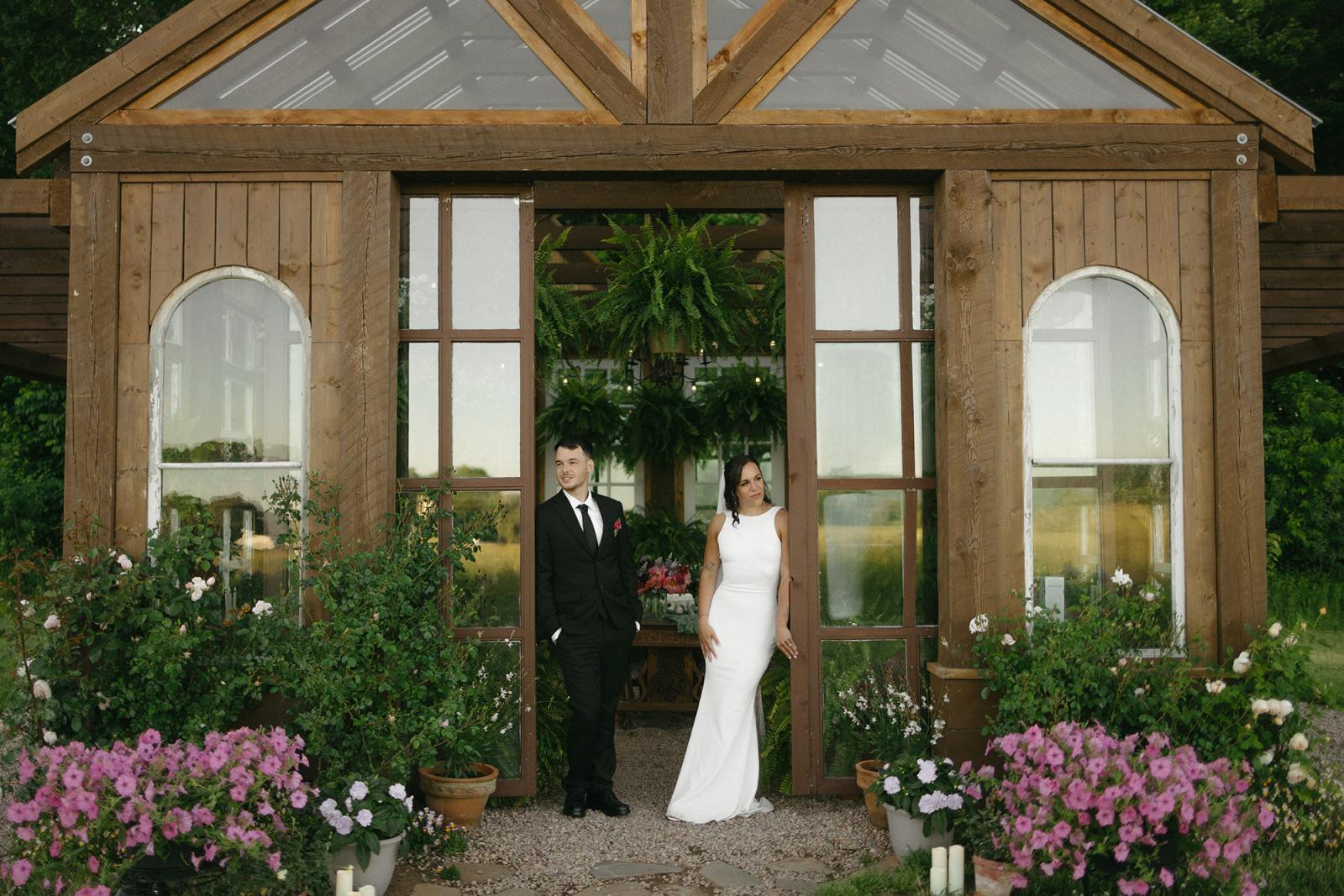 The Greenhouse on Strawberry Lane, Maritime River