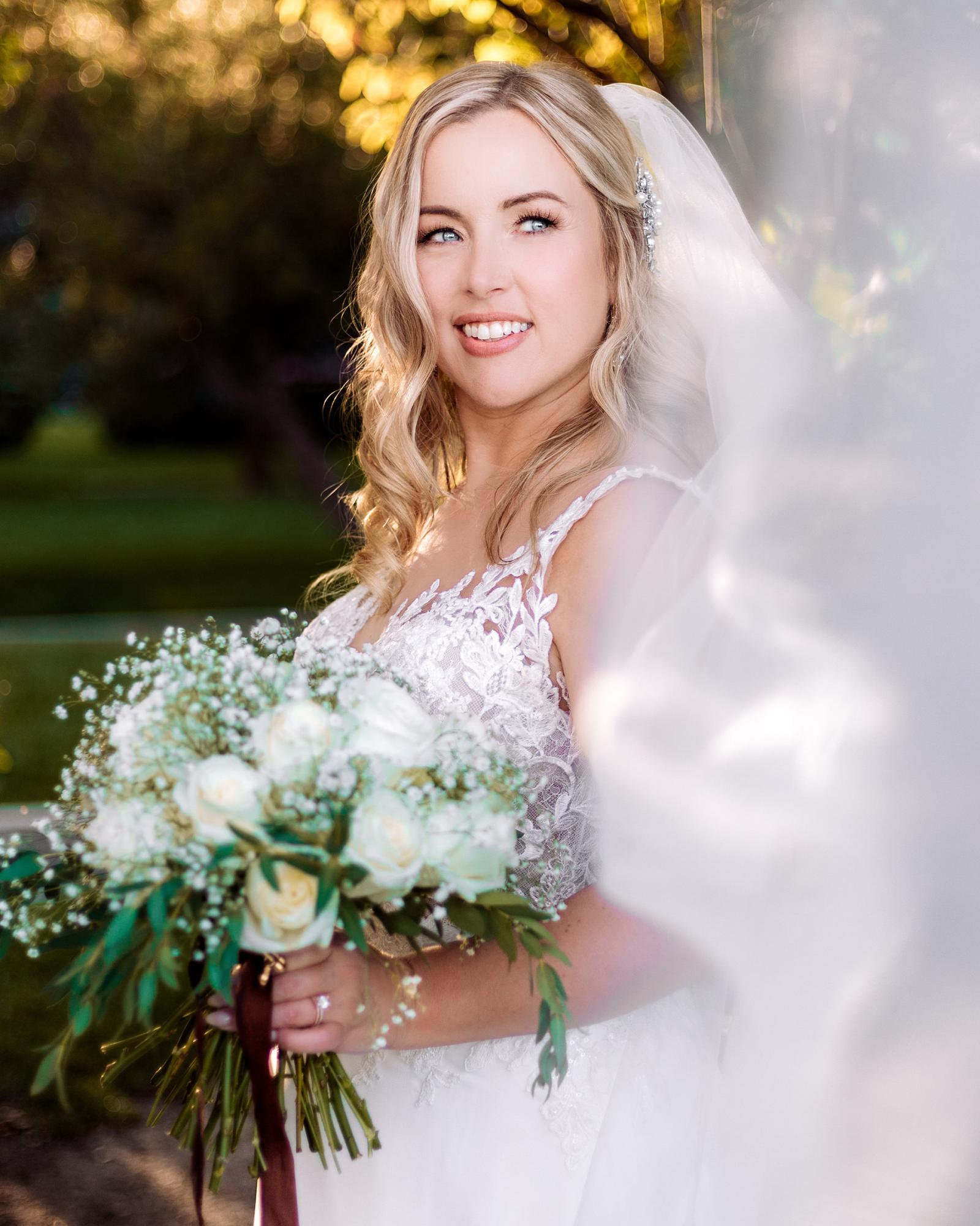 Calgary wedding photographer Mckenzie Brayley