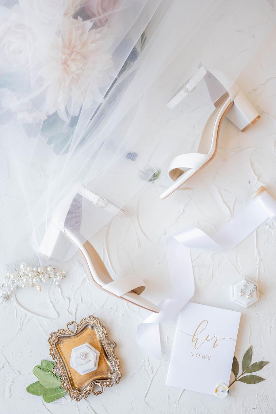 Featured Wedding: Cassandra & Cory’s Elegant Wildflower Wedding at The Coutts Centre