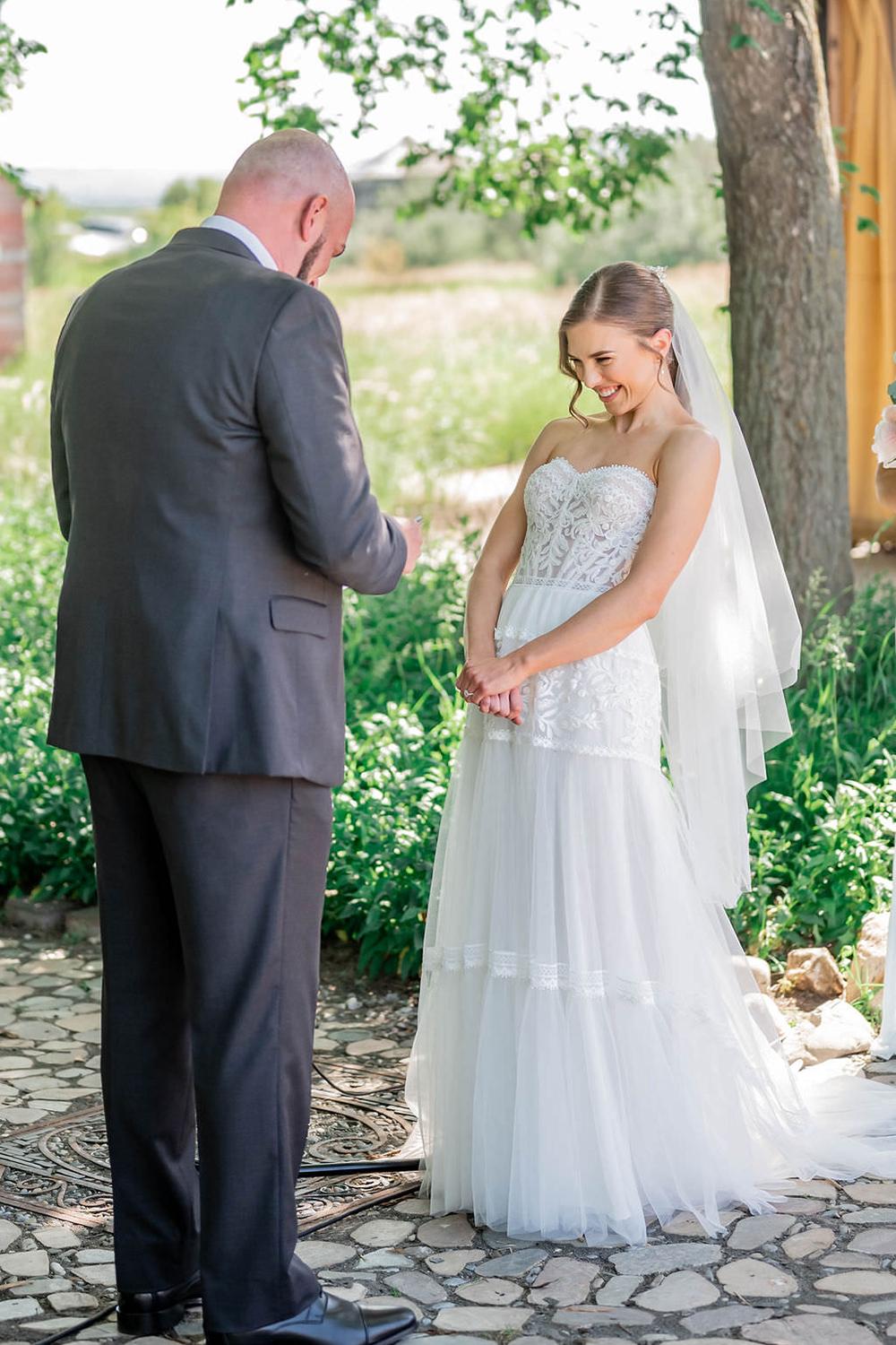 Featured Wedding: Cassandra & Cory’s Elegant Wildflower Wedding at The Coutts Centre