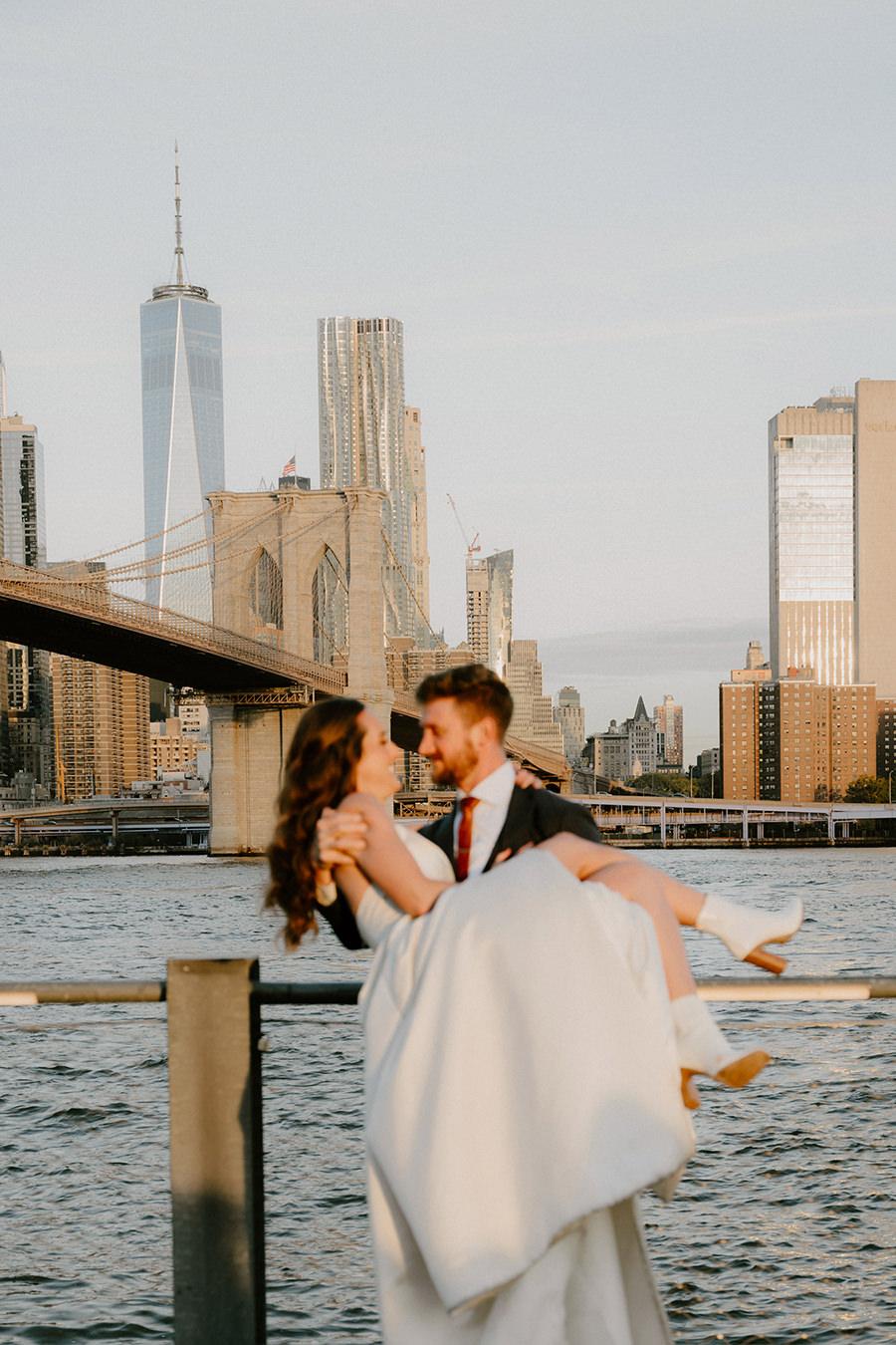 Calgary Wedding Photographer Caitlin Unrau of Rose and Range Photography