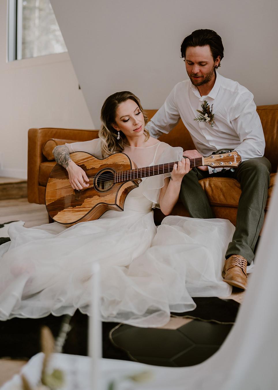 Calgary Wedding Photographer Caitlin Unrau of Rose and Range Photography