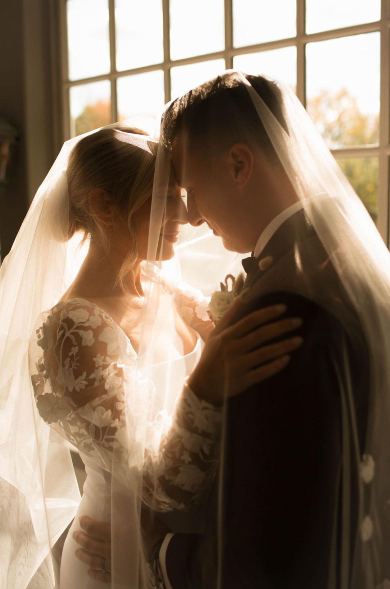 Guelph Wedding Photographer Alexis Mimacho