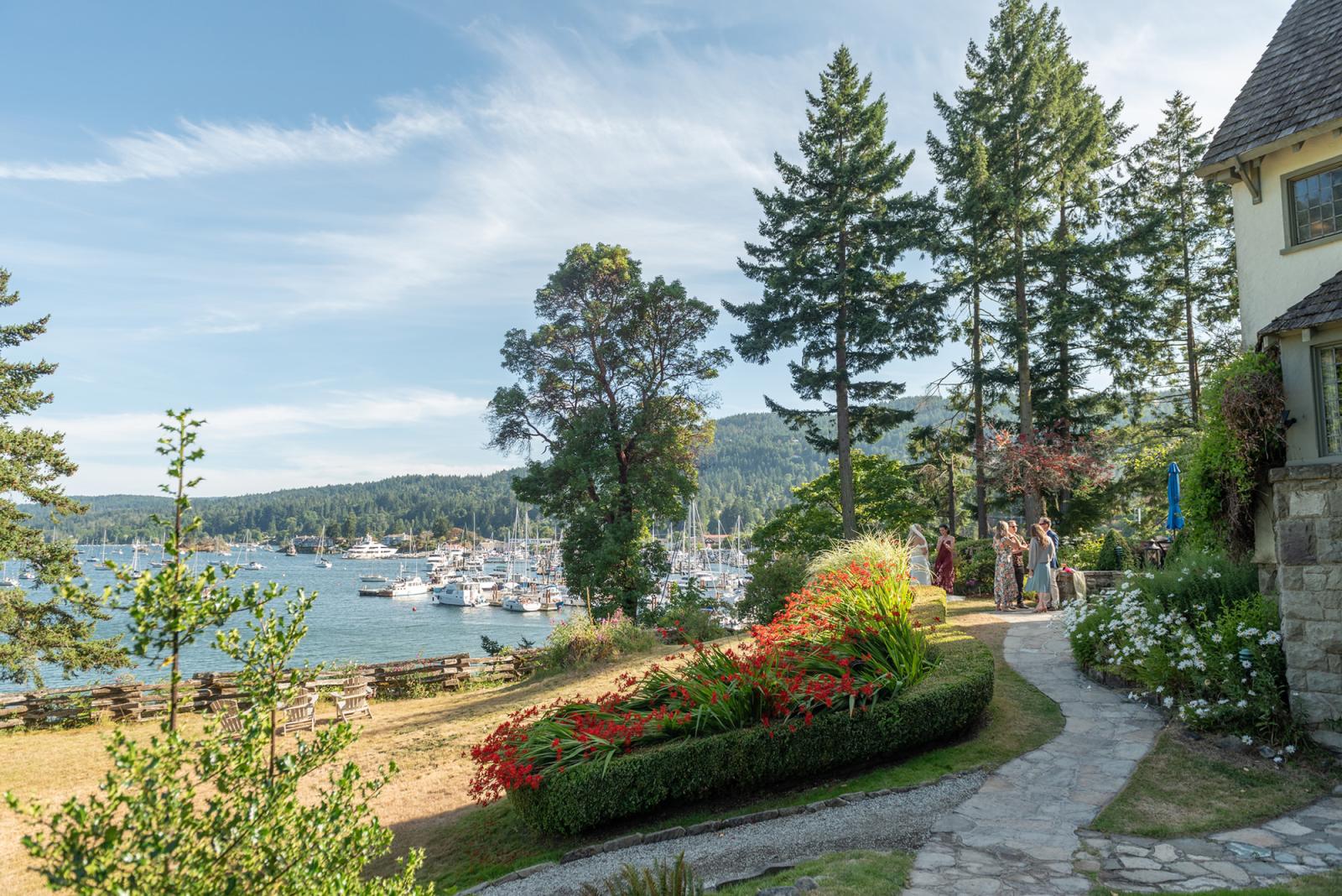 Wedding Venue Spotlight: Hastings House on Salt Spring Island
