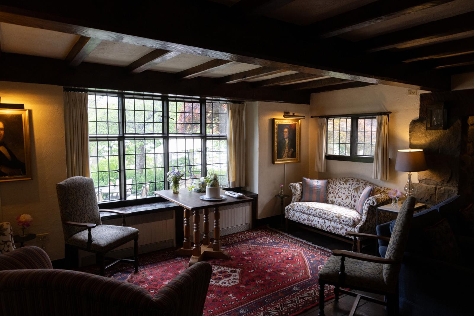 Wedding Venue Spotlight: Hastings House on Salt Spring Island