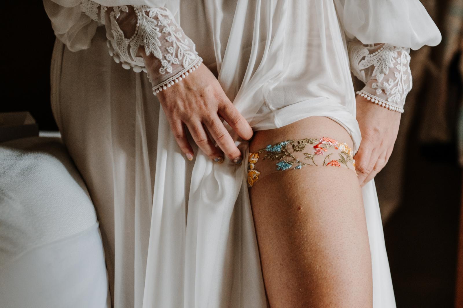 Tunnel Mountain wedding by JRush Photography