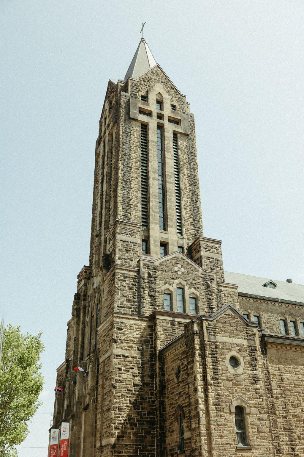 Modern Wedding at The Brix, Moncton by Candice Ross