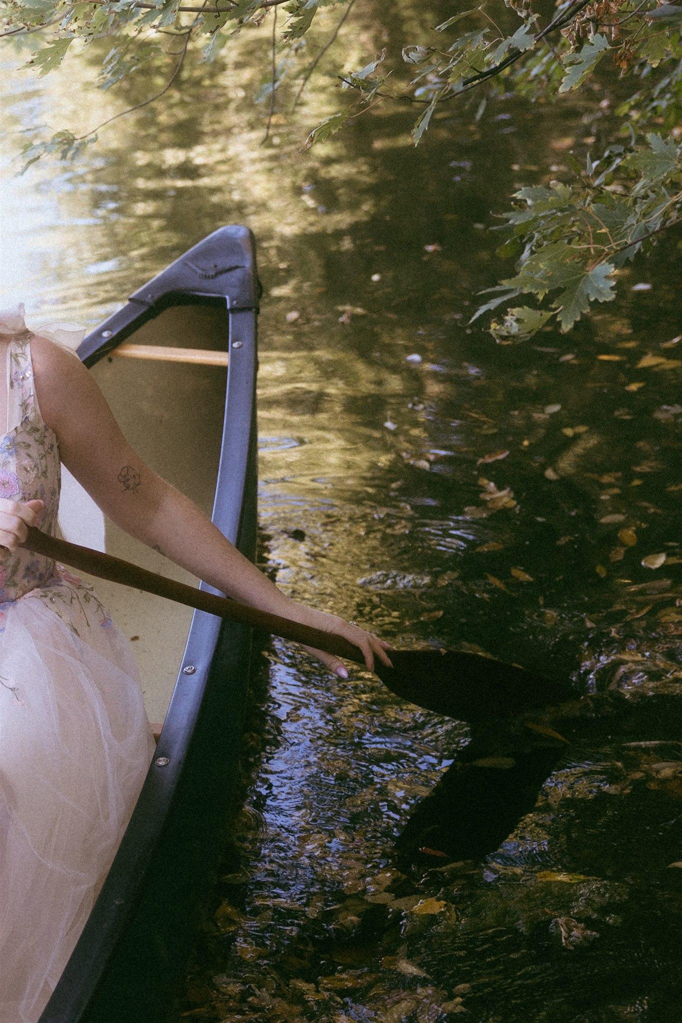 Featured Wedding: A Canoe, a Covered Bridge, and Build-Your-Own Sundaes