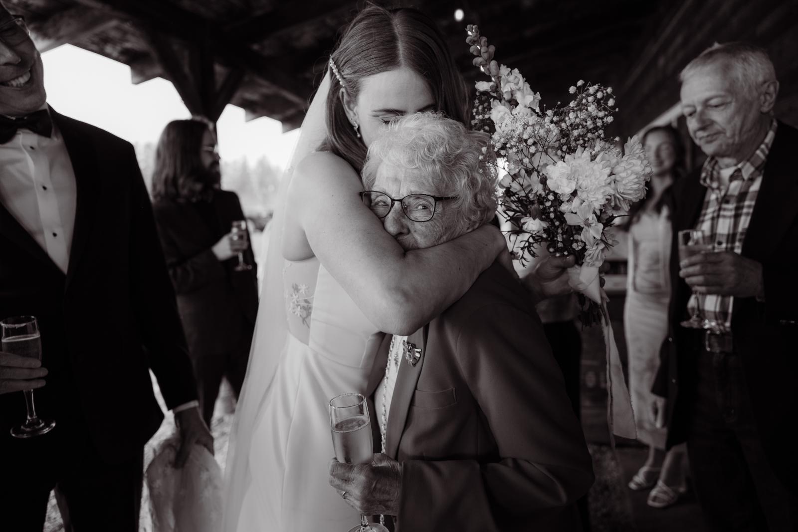 Day-Of Presence: How the Best Photographers Make Couples Forget There's a Camera in the Room