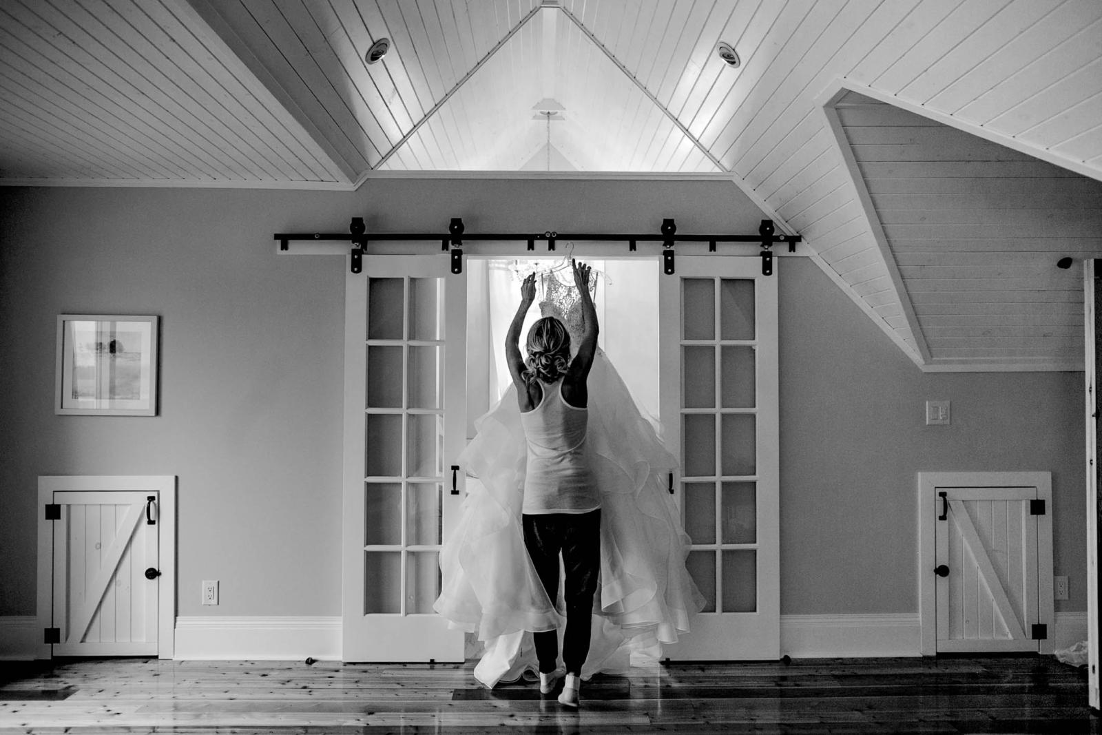 Shooting the Room: How to Photograph Ceremonies, Receptions, and Everything Between