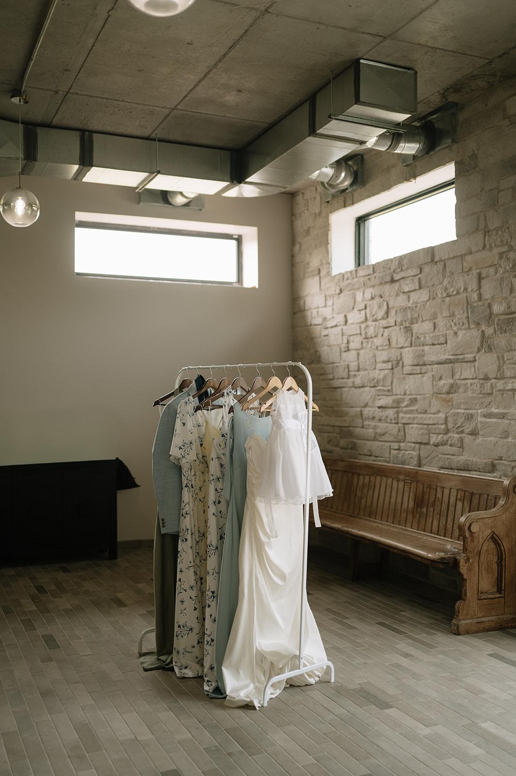 Bailley & Quinn's Luxury Summer Wedding at The Cidery at 51 Acres