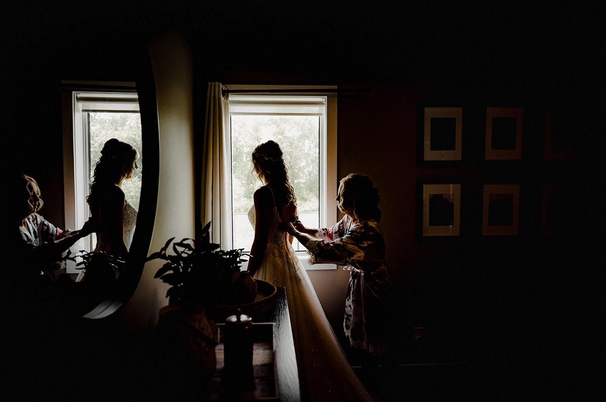 Wedding photography by Black & Gold Photography